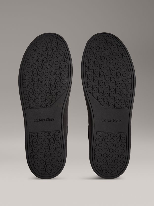 Leather Hybrid Apron Toe Lace-Up Shoes