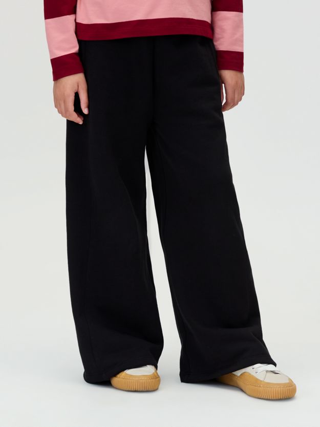 Wide Leg Pintuck Joggers