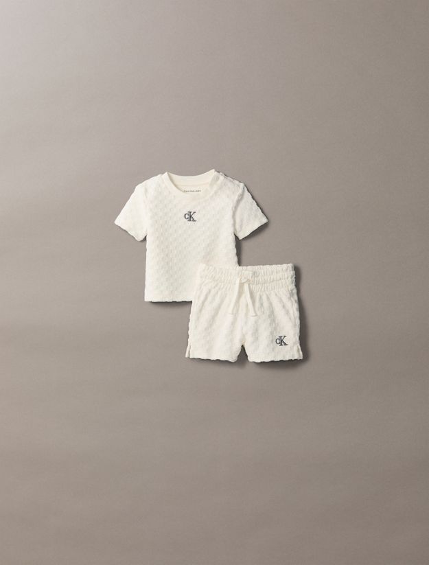 Newborn Textured 2 Piece Set