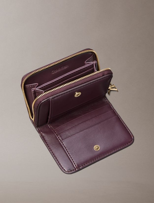 Leather Medium Zip Wallet