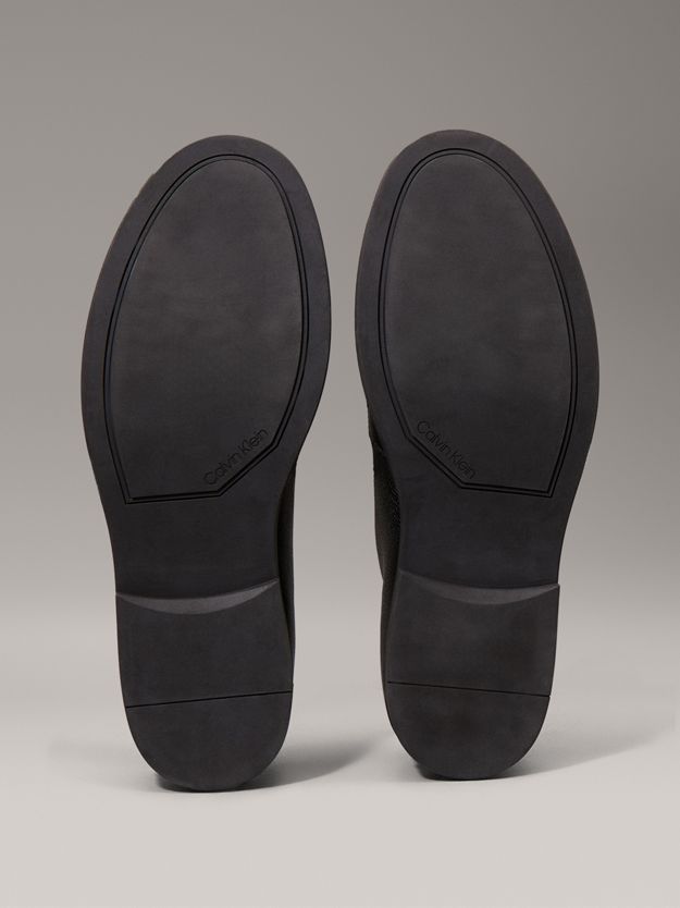 Leather Apron Toe Lace-Up Shoes