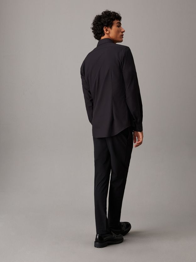 Slim Performance Dress Shirt