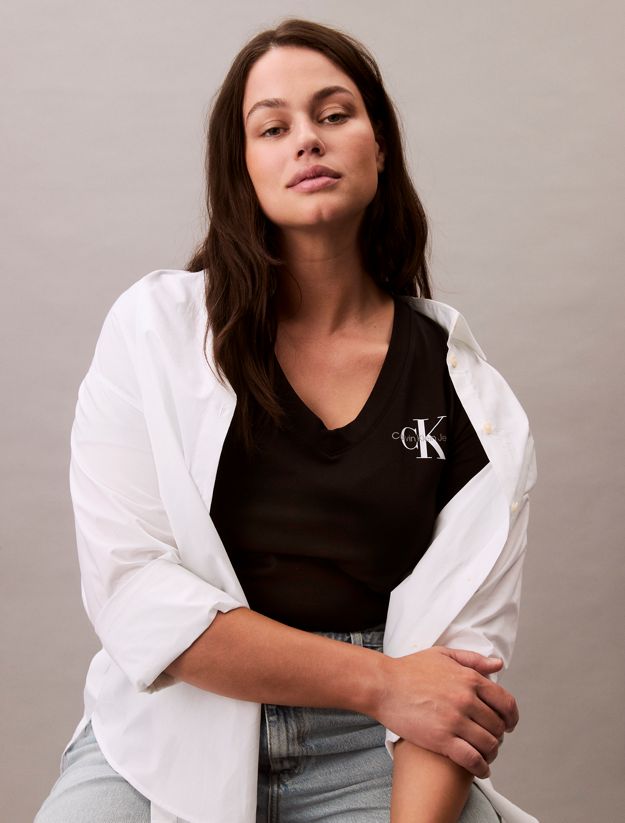 Plus Size 2 Pack V-Neck T-shirts