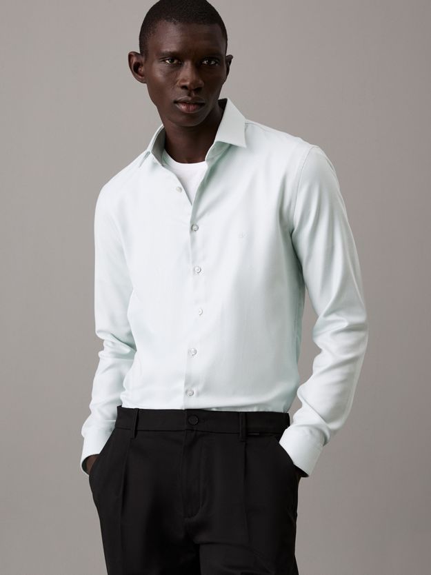 Slim Structured Non-Iron Dress Shirt
