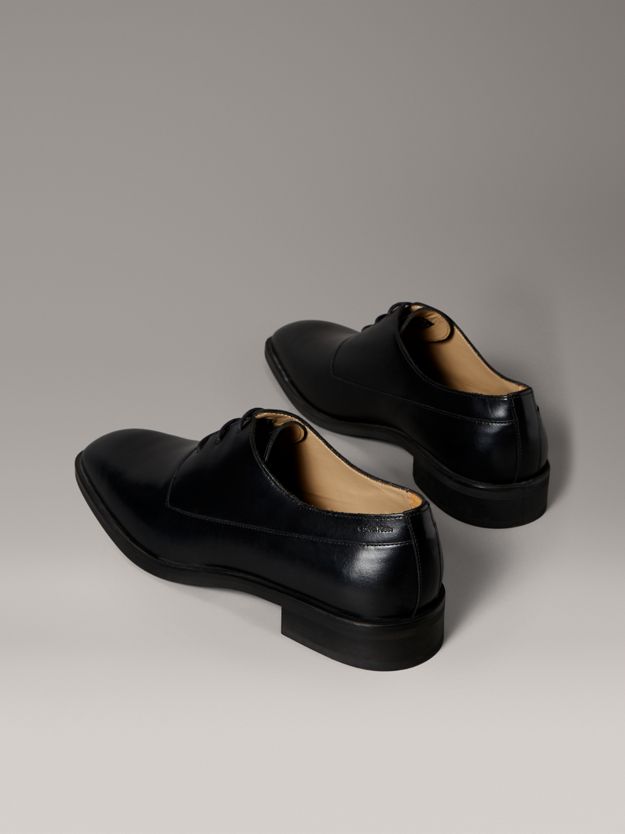 Leather Almond Toe Derby Lace-Up Shoes