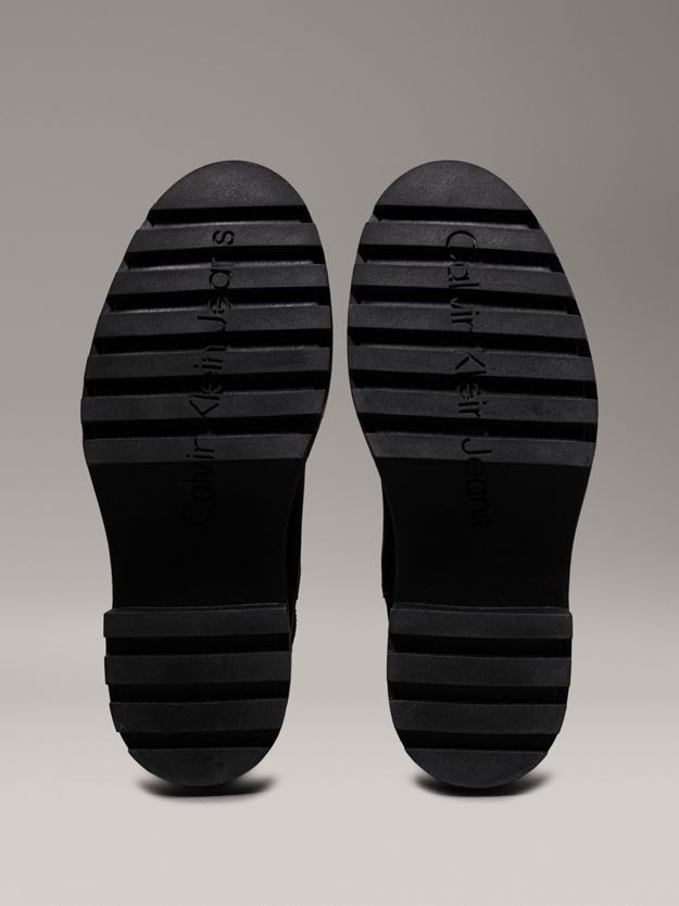 Leather Chunky Heeled Chelsea Boots