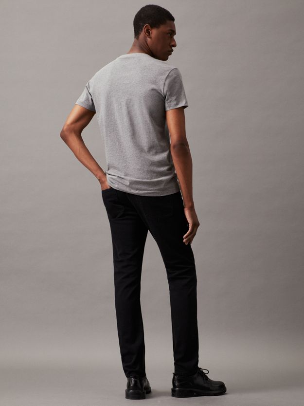 Slim Tapered Jeans