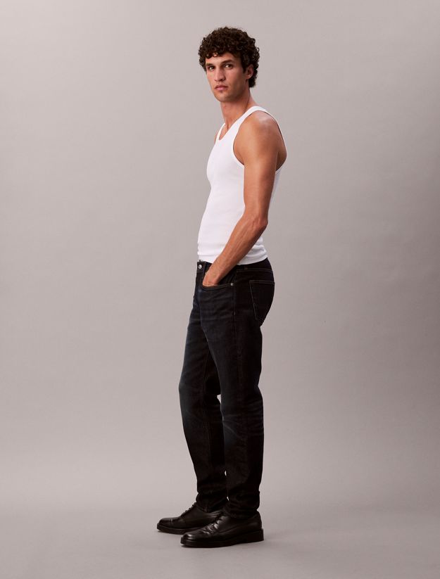 Slim Tapered Jeans