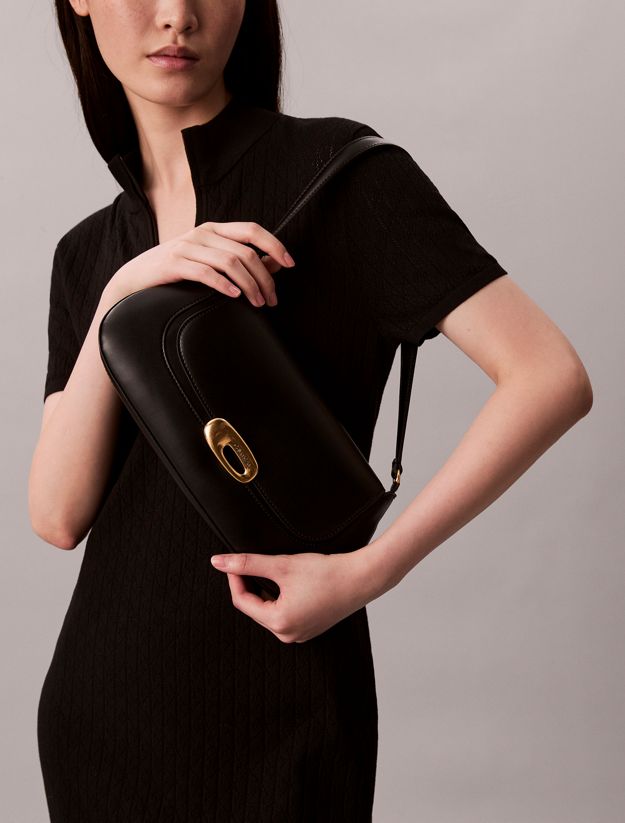 Top Flap Shoulder Bag