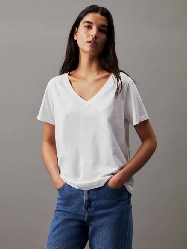 V-neck T-shirt