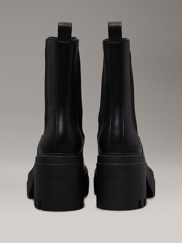 Leather Chunky Heeled Chelsea Boots