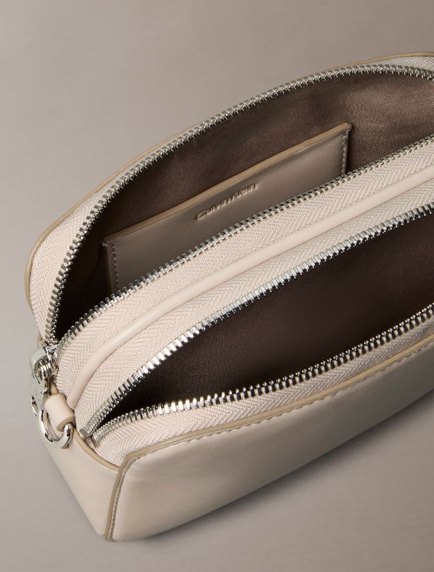 Convertible 2-Strap Crossbody Camera Bag