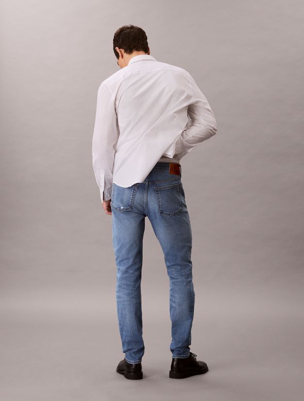Slim Tapered Jeans