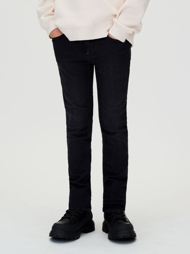 Mid Rise Slim Jeans