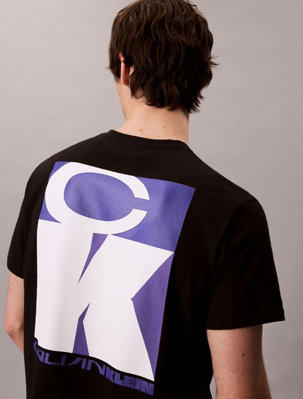 Bold Logo Graphic Relaxed T-Shirt