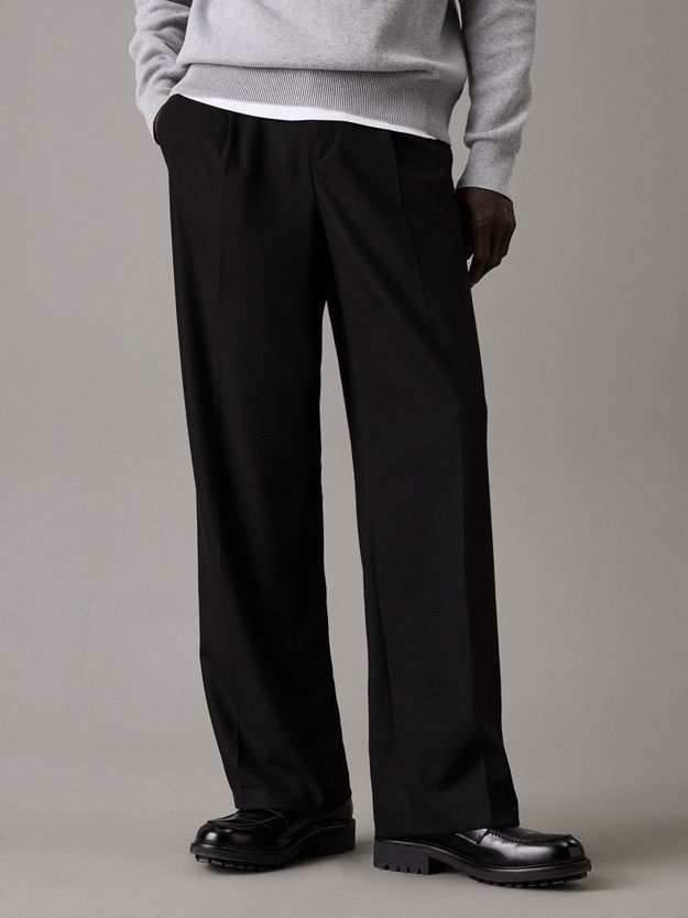 Wide Leg Pleated Trousers