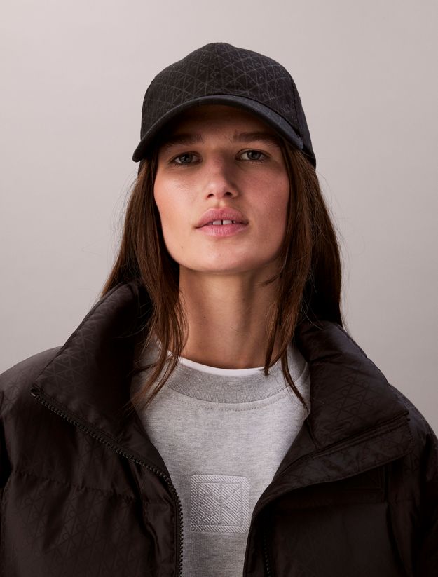 Cotton Twill Adjustable Emblem Logo Cap