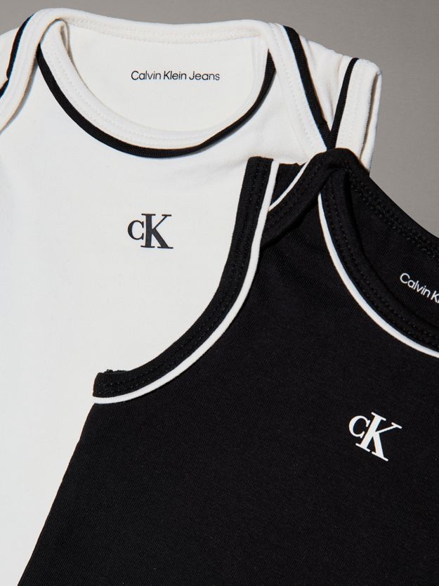 Newborn Bodysuit and Bib Gift Set