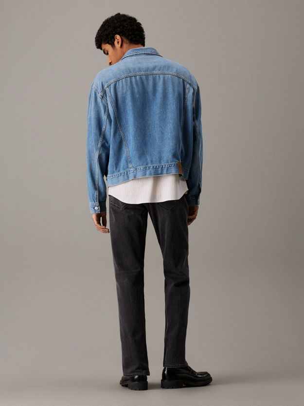 Standard Straight Jeans