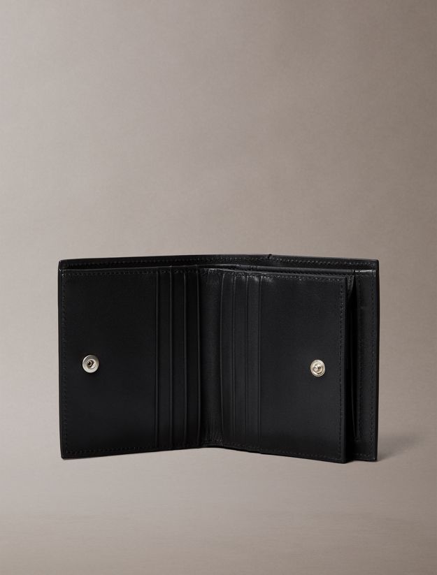 Plaque Logo Trifold Wallet