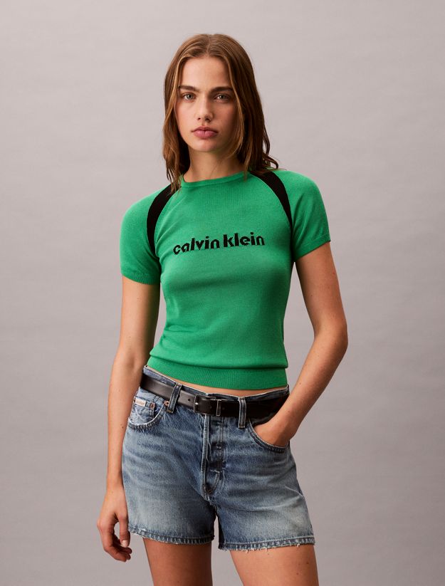 Contrast Logo Graphic Slim T-Shirt