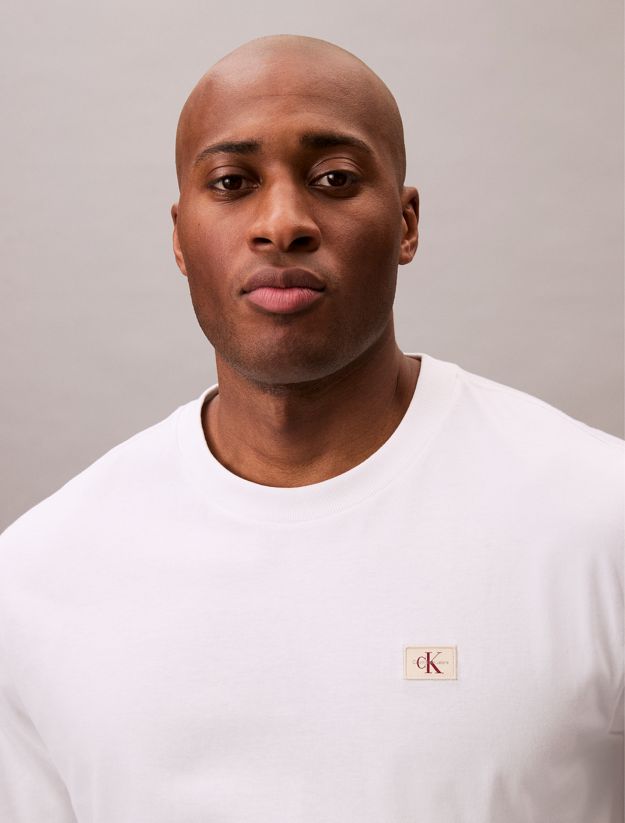 Plus Size Badge T-shirt