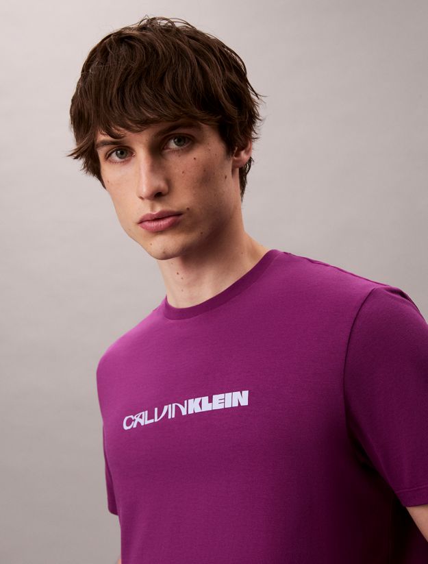 Bold Logo Graphic Relaxed T-Shirt