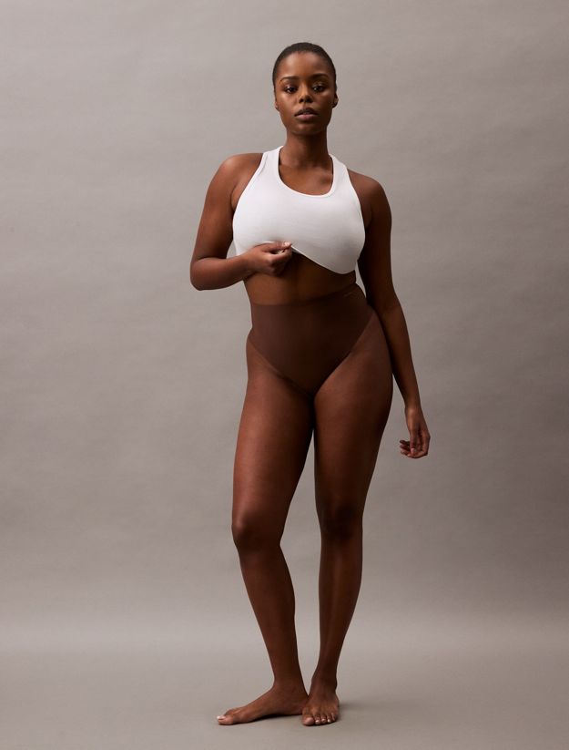 Sculpted Shapewear Thong - Stay Put Mesh