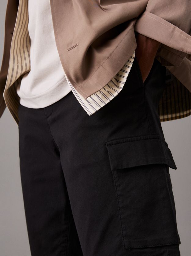 Straight Twill Cargo Shorts