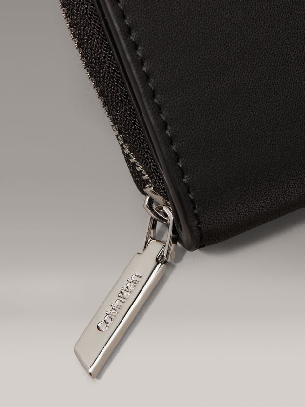 Zip Around Wallet