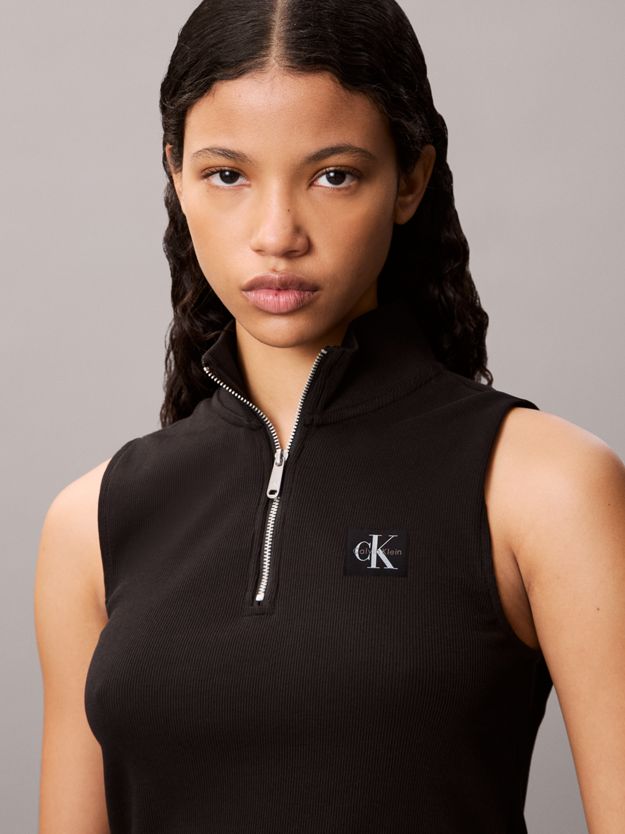 Sleeveless Quarter Zip Top