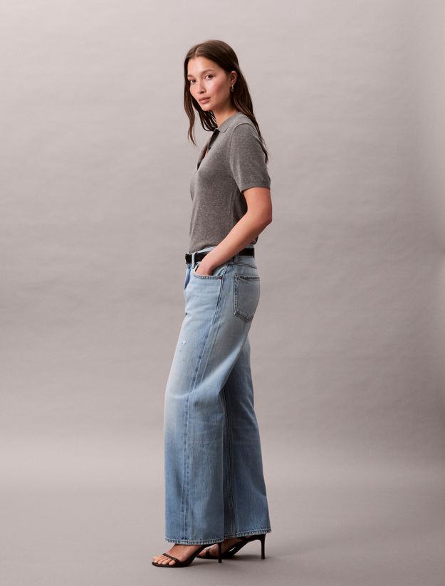 Relaxed 90's Distressed Jeans