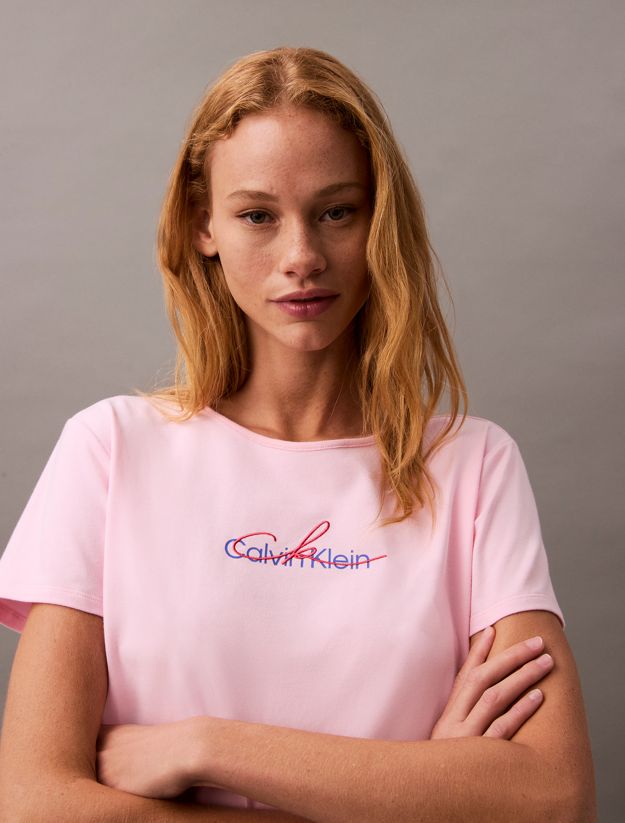 Slim Script Logo T-shirt