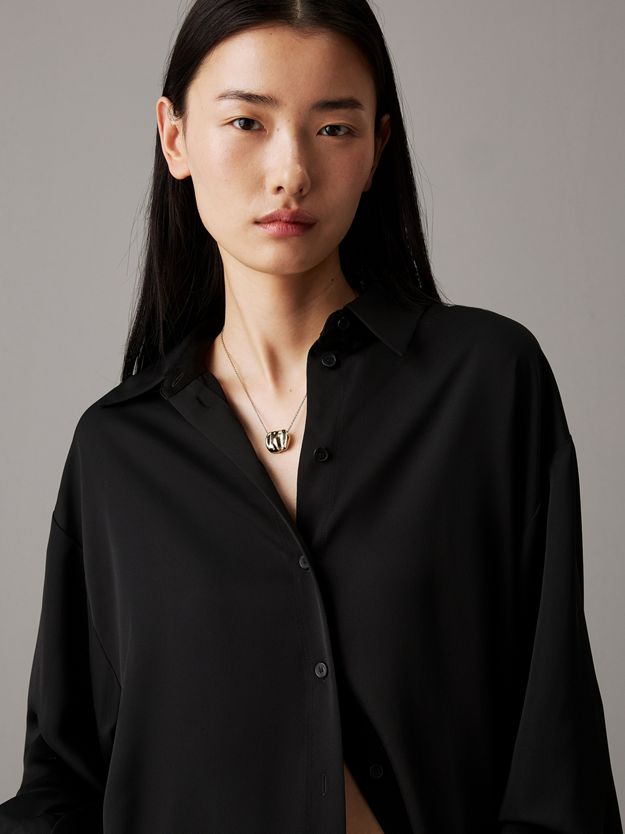 Organic Shape Pendant Necklace