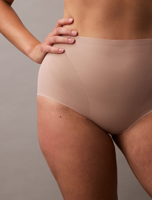 High Waisted Shapewear Briefs - Stay Put Stretch