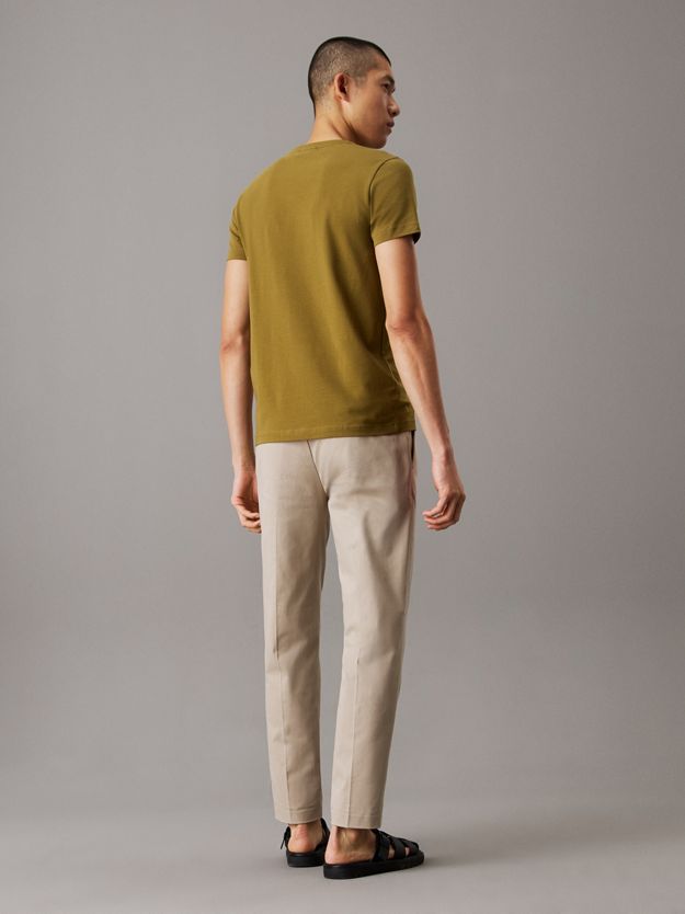 Tapered Pleated Chino Trousers