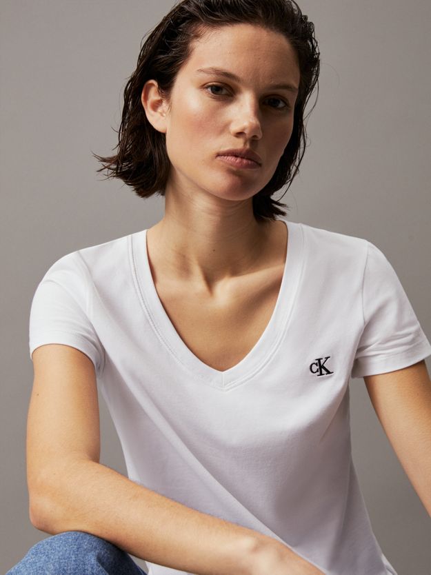 Slim V-Neck T-shirt