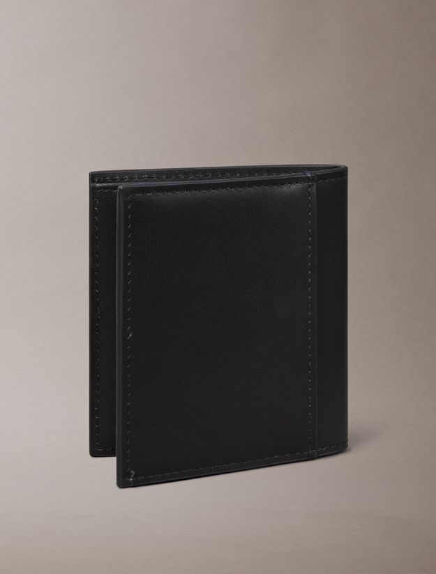 Bold Graphic Slim Bifold Wallet