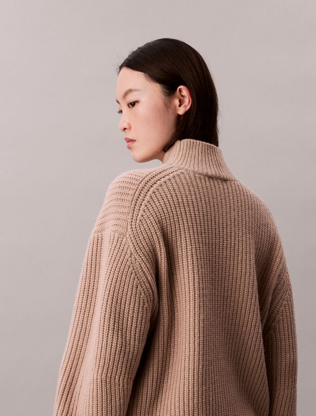Ribbed Chunky Relaxed Turtleneck Sweater