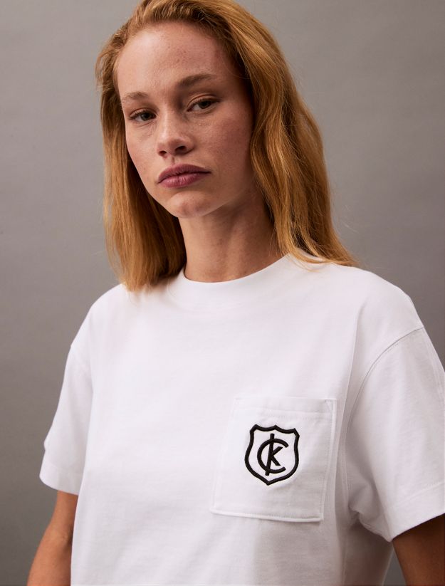 Cropped Shield Logo T-shirt
