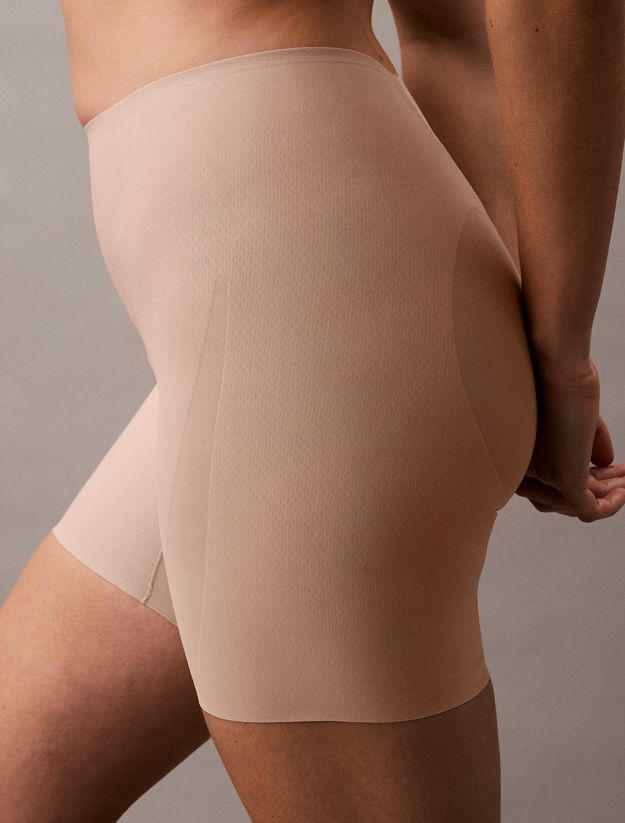 Sculpted Shapewear Shorts - Stay Put Mesh