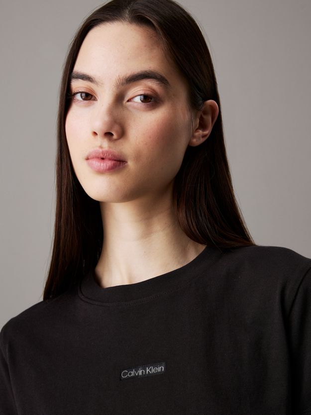 Slim Cropped Badge T-shirt