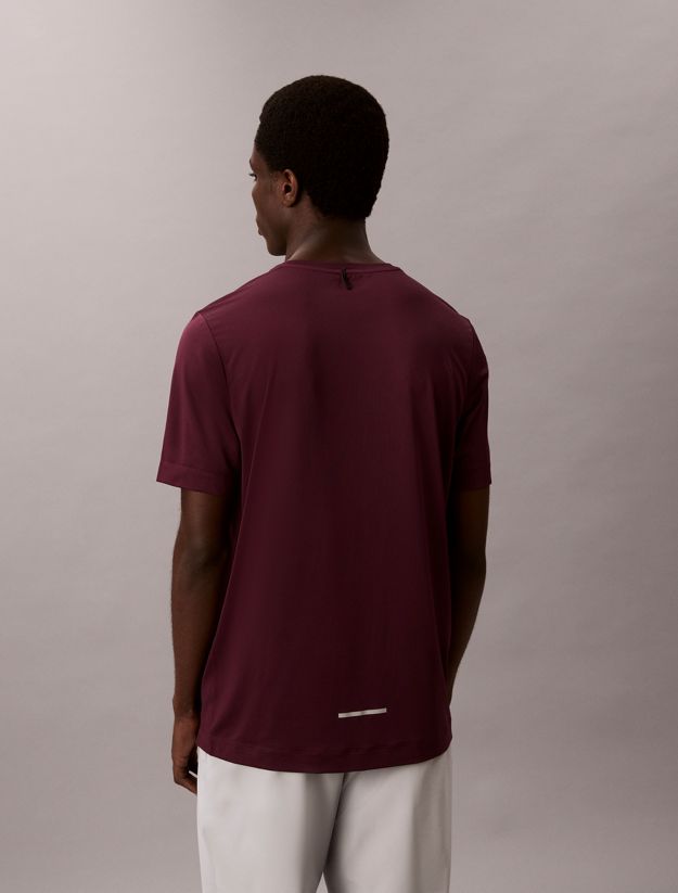 Breathable Anti-Wrinkle Travel T-shirt