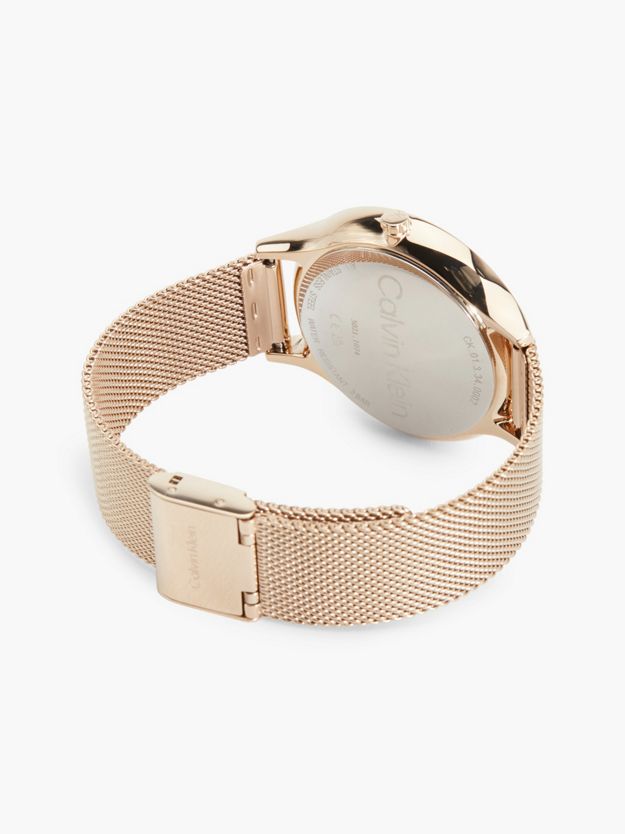 Minimalistic Dial Mesh Bracelet Watch