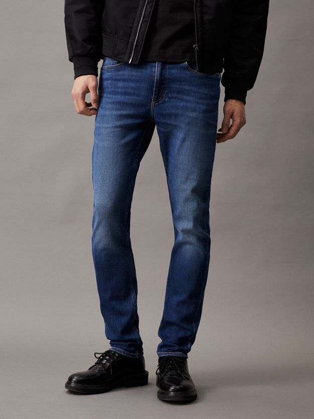Slim Tapered Jeans