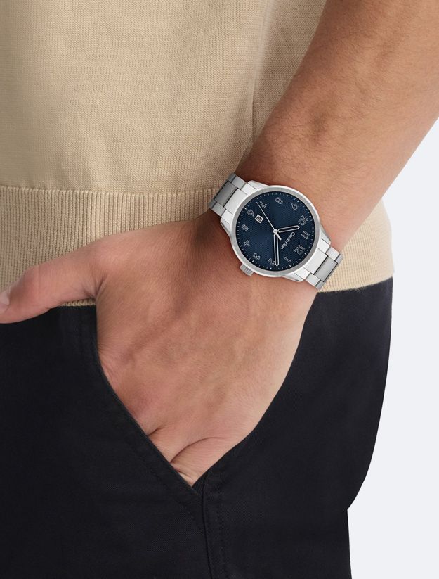 Minimalistic Pilot Watch