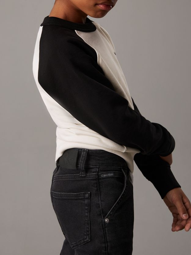 Mid Rise Straight Cargo Jeans