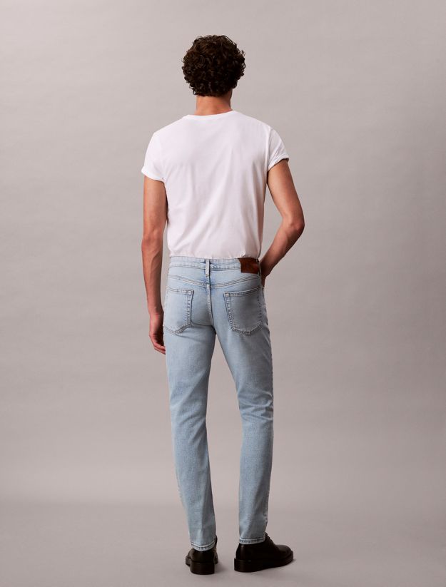 Slim Fit Jean