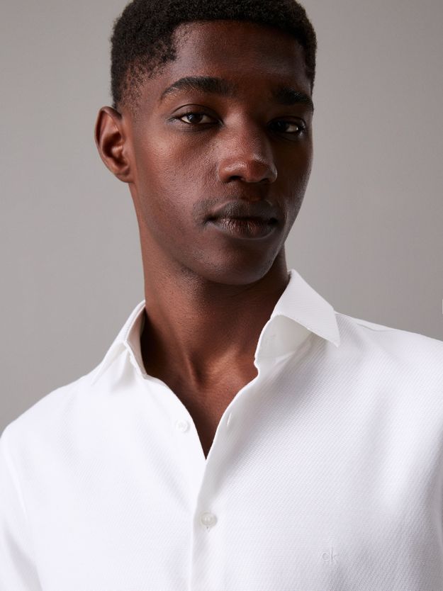 Slim Structured Non-Iron Dress Shirt