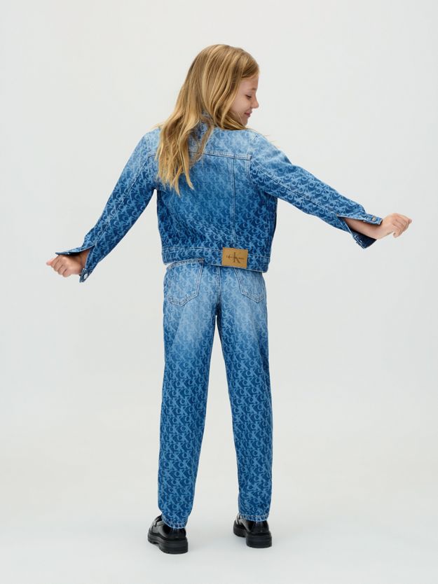 Barrel Leg Logo Jeans